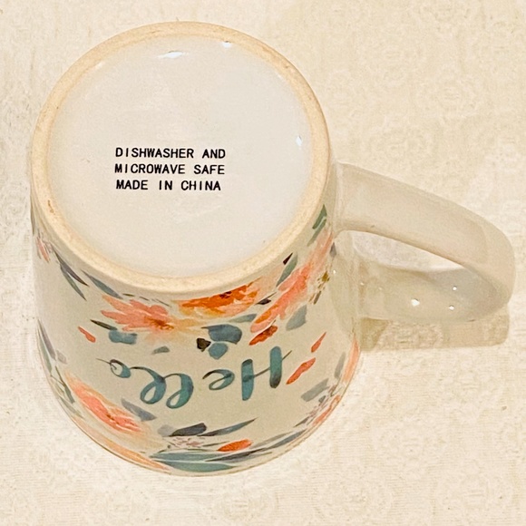 O30-New Floral Watercolor Hello Mug Set of Two - Picture 5 of 6